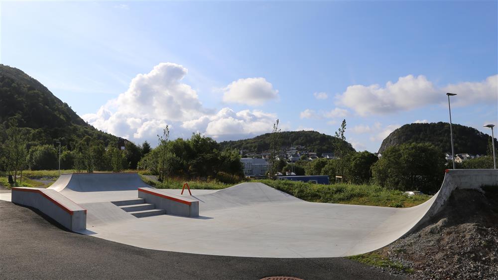 Skatebane - Klikk for stort bilete