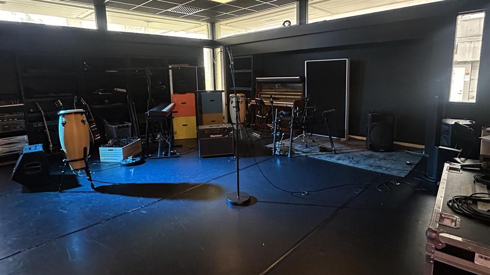 Bandutstyr - Klikk for stort bilete