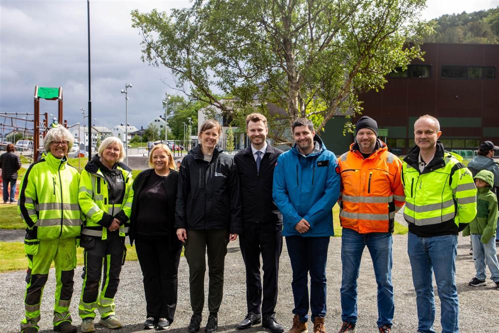 Oppstilt gruppebilde - Klikk for stort bilete